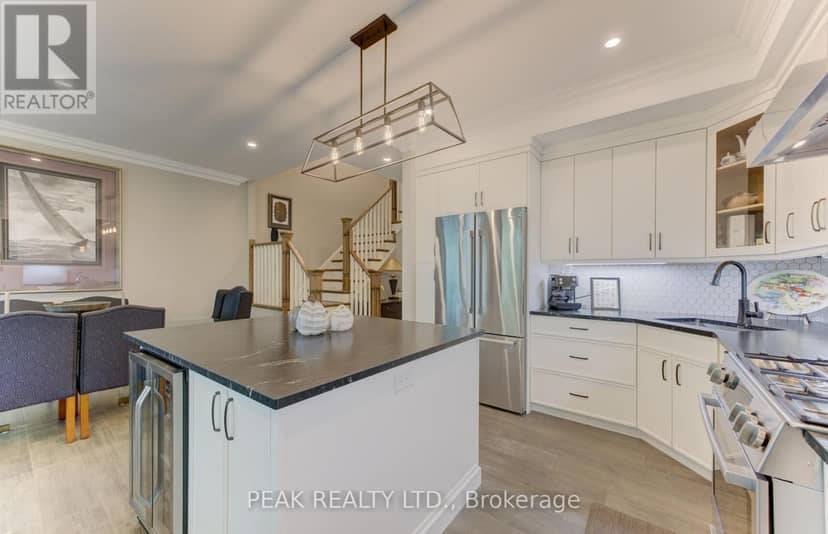 110 - 362 Fairview Street — photo 13 of 40