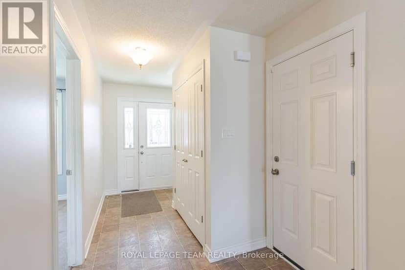 511 Kilburn Street — photo 5 of 36