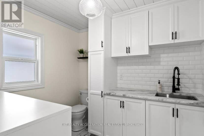 274 Montrose Road — photo 13 of 30