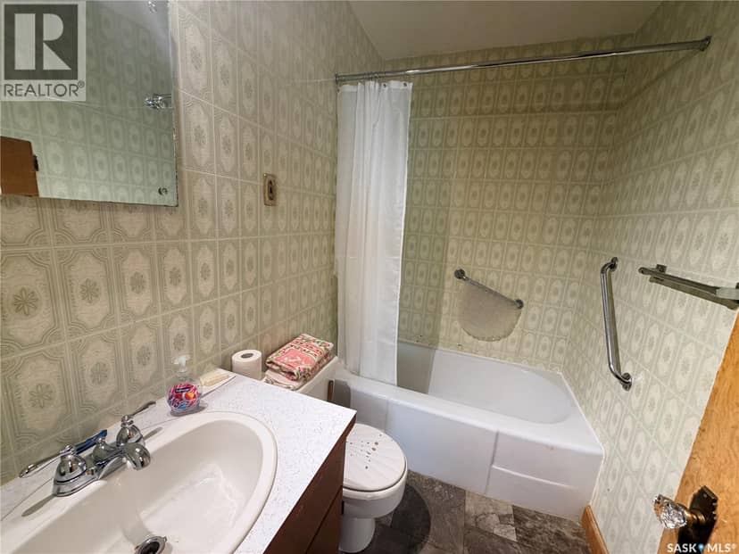 121 Empire ROAD — photo 16 of 29