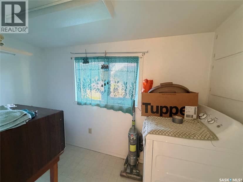 121 Empire ROAD — photo 9 of 29