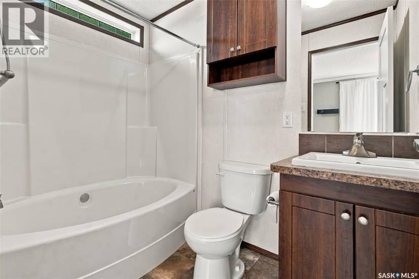 20 Empress AVENUE — photo 18 of 28