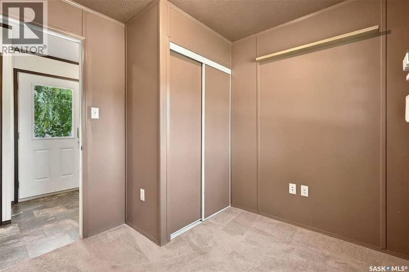 20 Empress AVENUE — photo 20 of 28