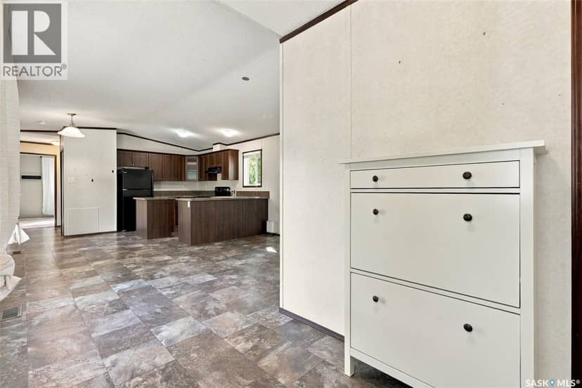 20 Empress AVENUE — photo 7 of 28