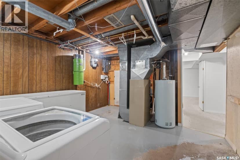 690 Eastwood STREET — photo 26 of 37