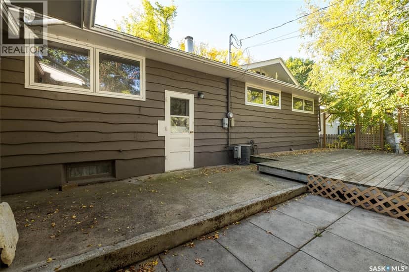 690 Eastwood STREET — photo 30 of 37