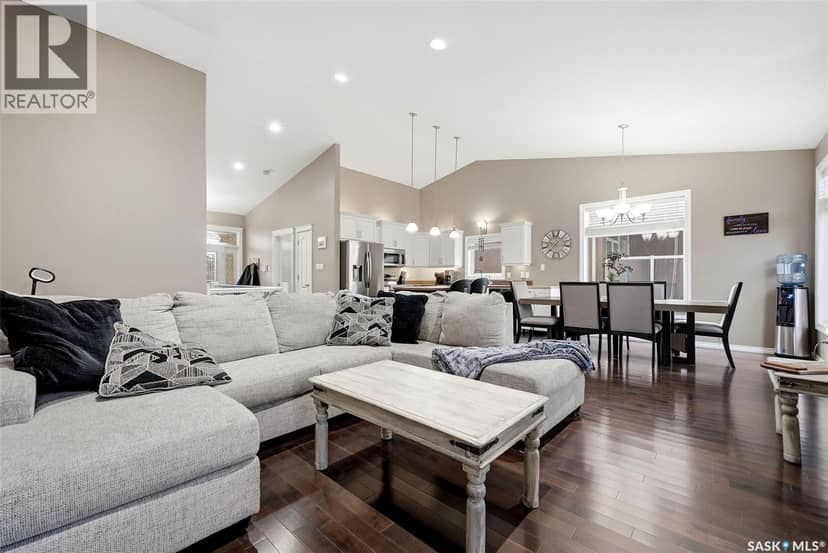 4857 McCombie CRESCENT — photo 7 of 40