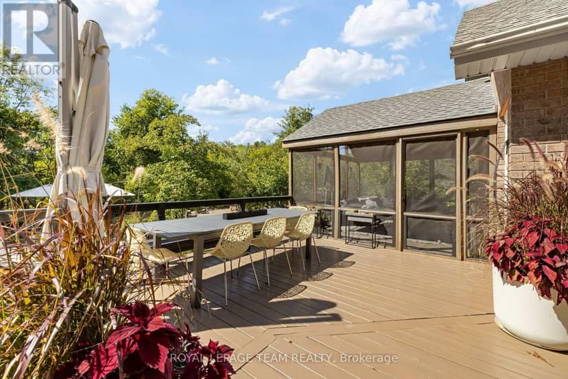 1510 Reindeer Way — photo 38 of 40