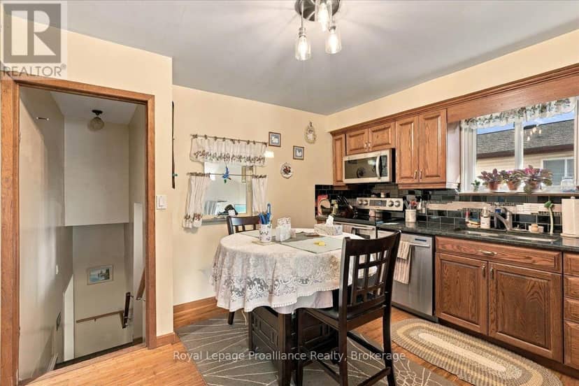 68 Tracey Street — photo 12 of 37