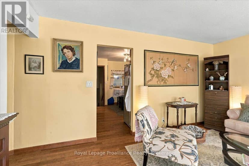 68 Tracey Street — photo 9 of 37