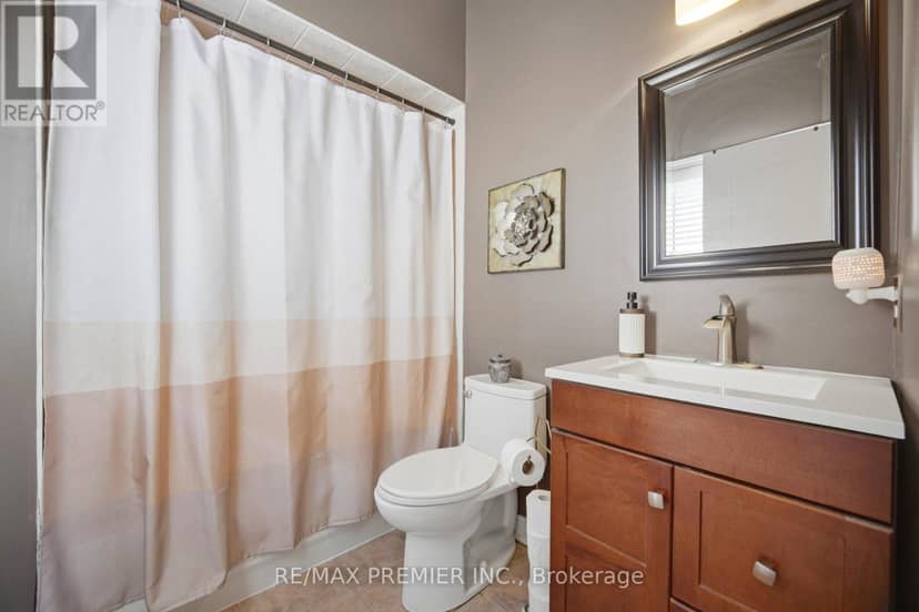 137 Blackthorn Drive — photo 17 of 40