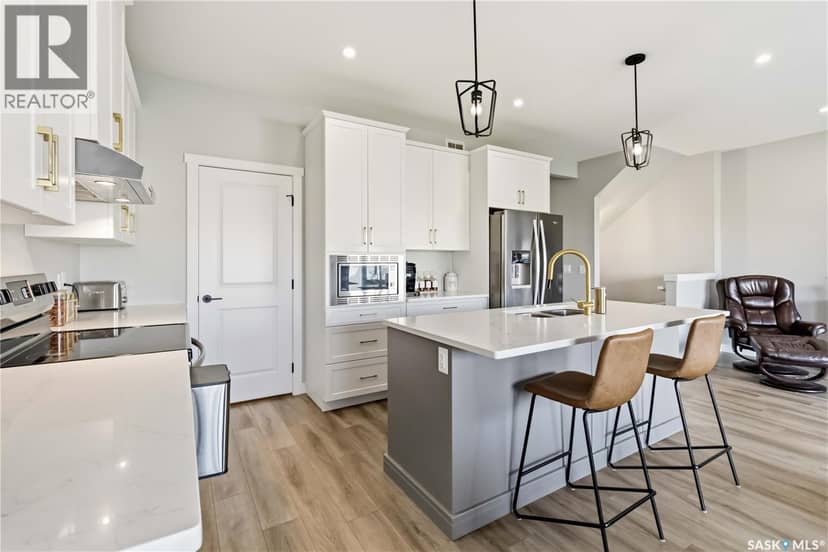 358 Stilling MANOR — photo 12 of 40