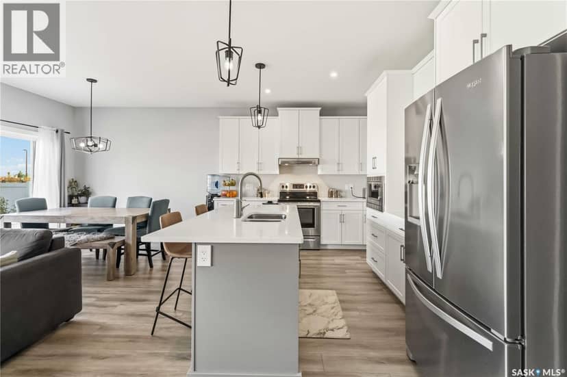 358 Stilling MANOR — photo 13 of 40