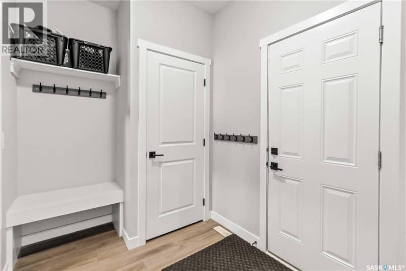 358 Stilling MANOR — photo 19 of 40