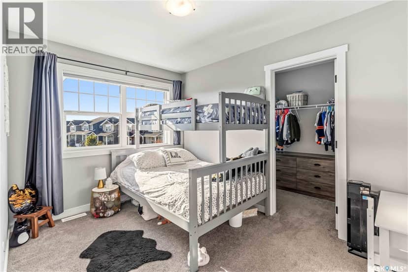 358 Stilling MANOR — photo 25 of 40