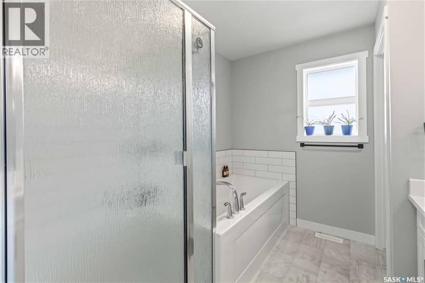 358 Stilling MANOR — photo 33 of 40