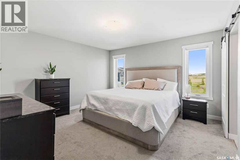 358 Stilling MANOR — photo 34 of 40
