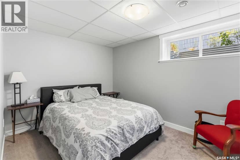 358 Stilling MANOR — photo 36 of 40