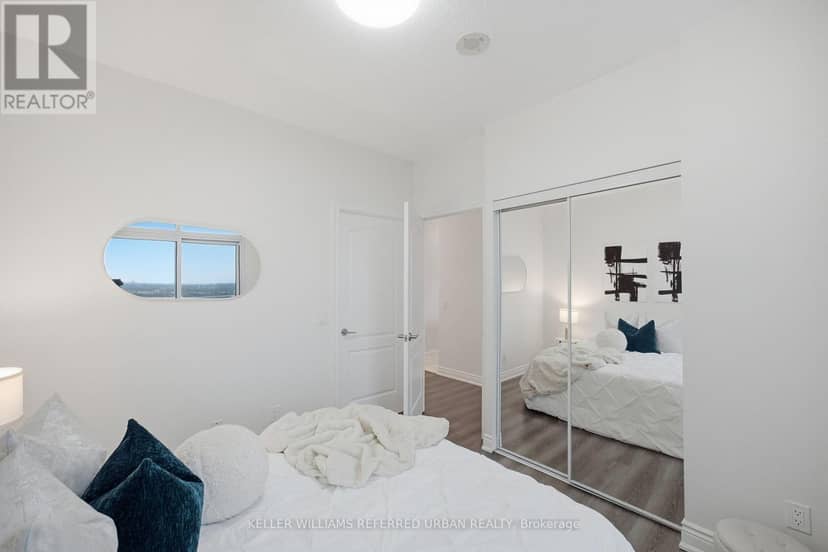 3604 - 70 Town Centre Court — photo 21 of 34