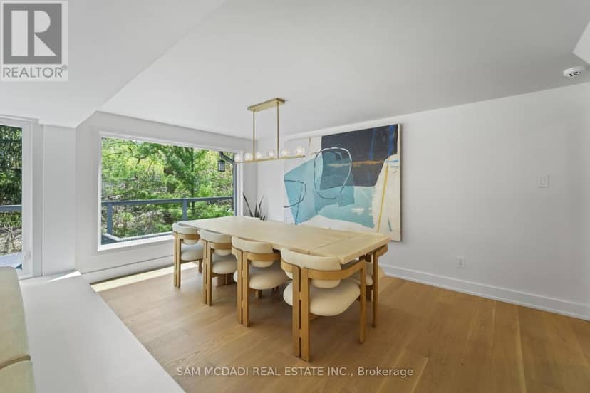 1273 Queen Victoria Avenue — photo 13 of 40