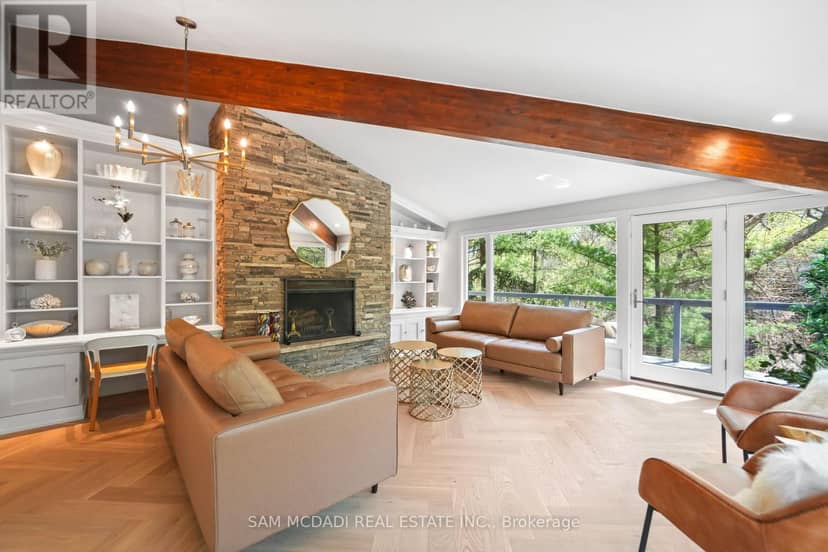 1273 Queen Victoria Avenue — photo 9 of 40