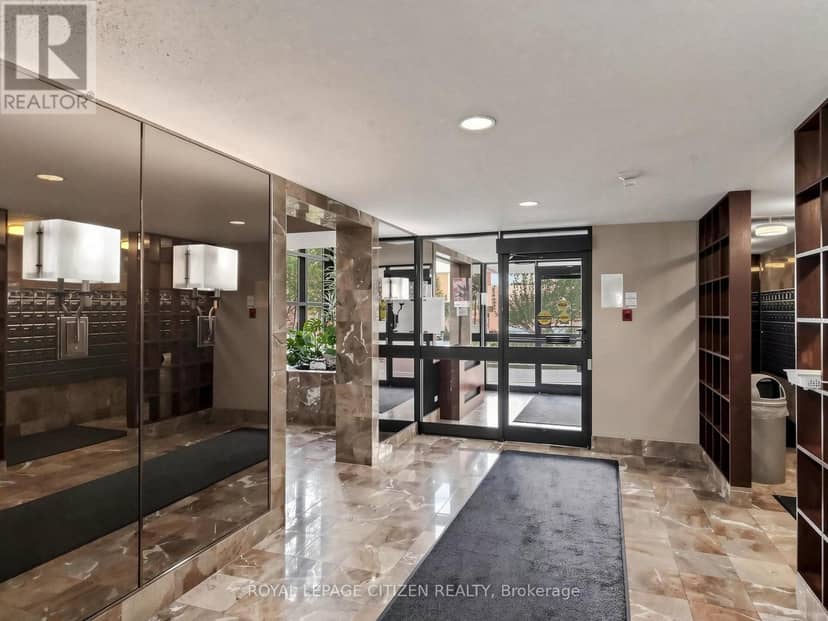 1005 - 100 County Court Boulevard, Brampton, photo 3