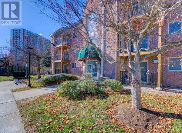 27 - 3085 Kingsway Drive — photo 1 of 23