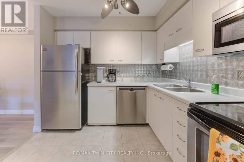 27 - 3085 Kingsway Drive — photo 12 of 23