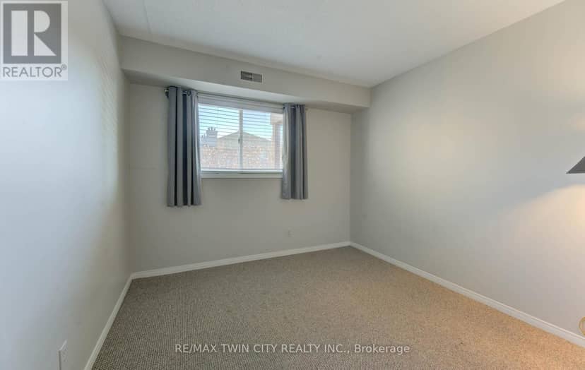 27 - 3085 Kingsway Drive — photo 17 of 23