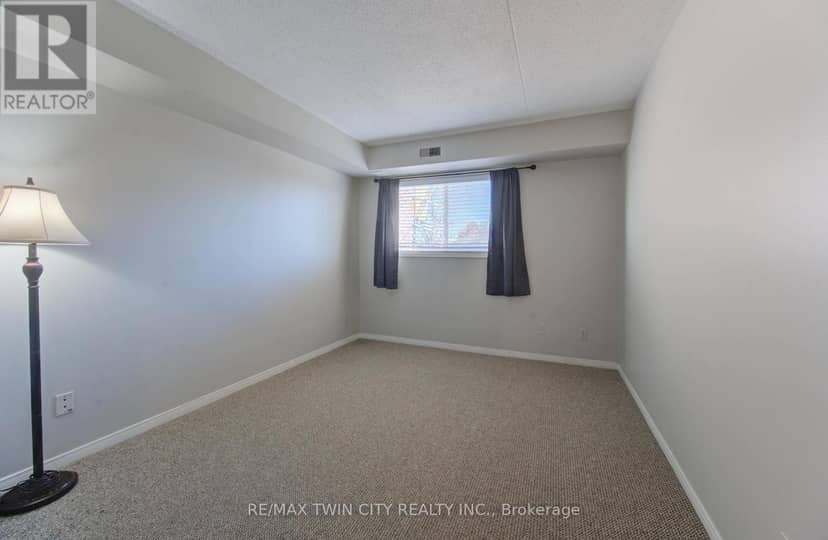 27 - 3085 Kingsway Drive — photo 19 of 23