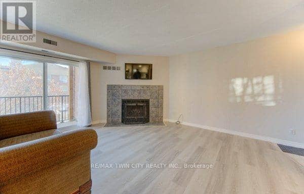 27 - 3085 Kingsway Drive — photo 9 of 23