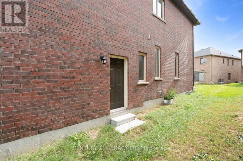12 Shrubsall Street — photo 30 of 37