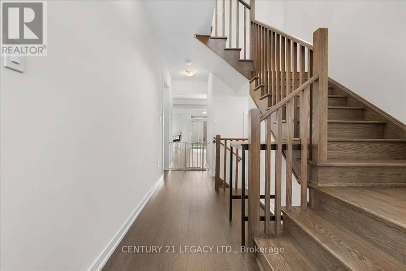 12 Shrubsall Street — photo 4 of 37