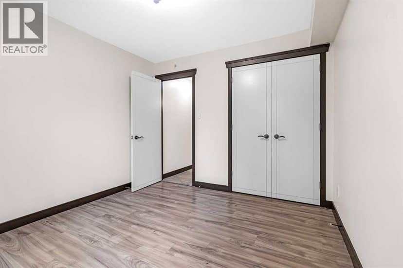 108, 315 50 Avenue SW — photo 15 of 21