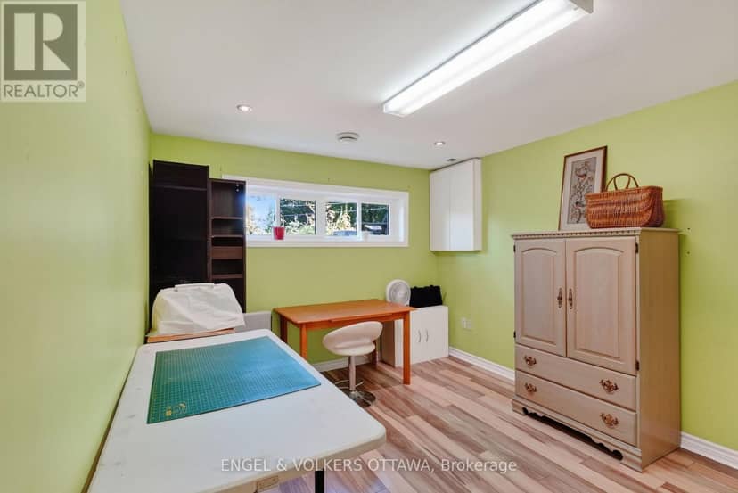 1124 Des Pommiers Street — photo 21 of 40