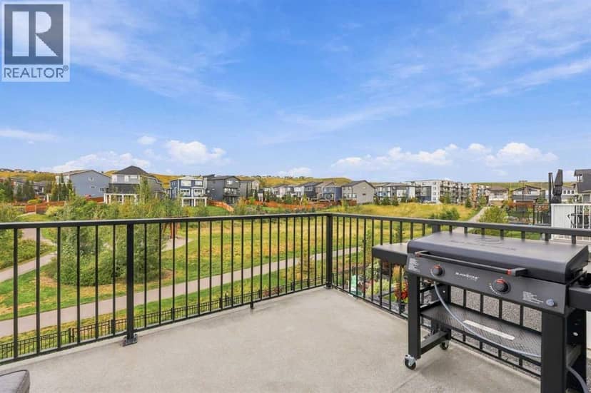 186 Cranbrook Park SE — photo 18 of 40