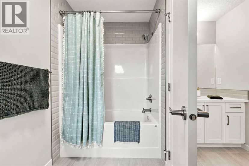 186 Cranbrook Park SE — photo 31 of 40