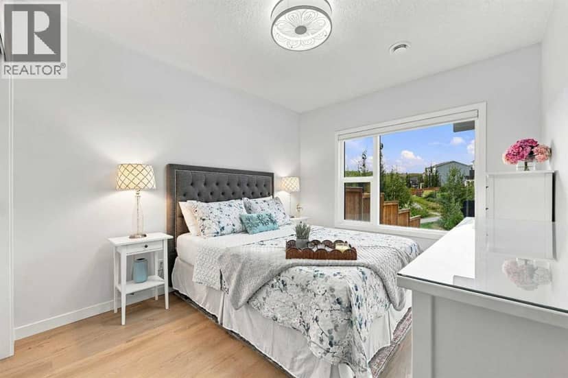 186 Cranbrook Park SE — photo 33 of 40