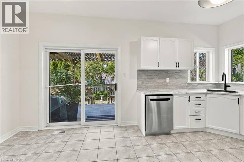 15 DALRYMPLE Drive — photo 15 of 40