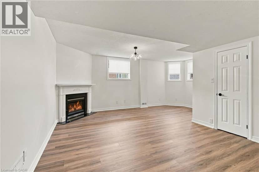 15 DALRYMPLE Drive — photo 30 of 40
