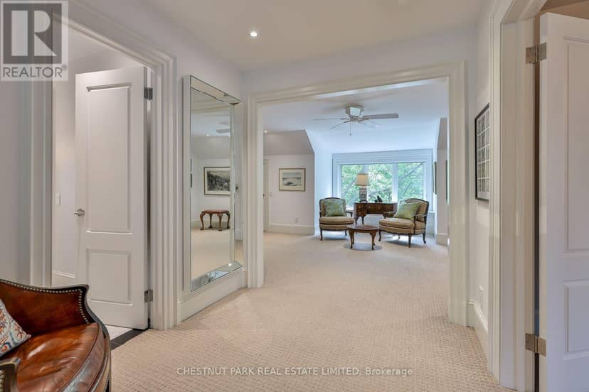 12 Shorncliffe Avenue — photo 33 of 40