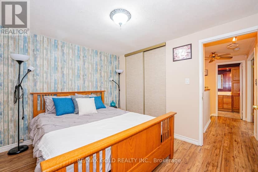 1 Wolverton Crescent — photo 27 of 40