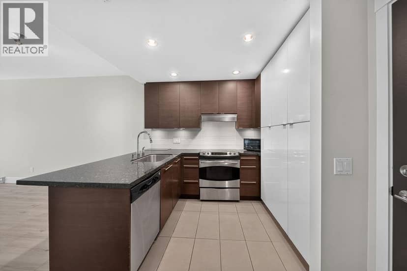 208 3478 WESBROOK MALL, Vancouver, photo 4