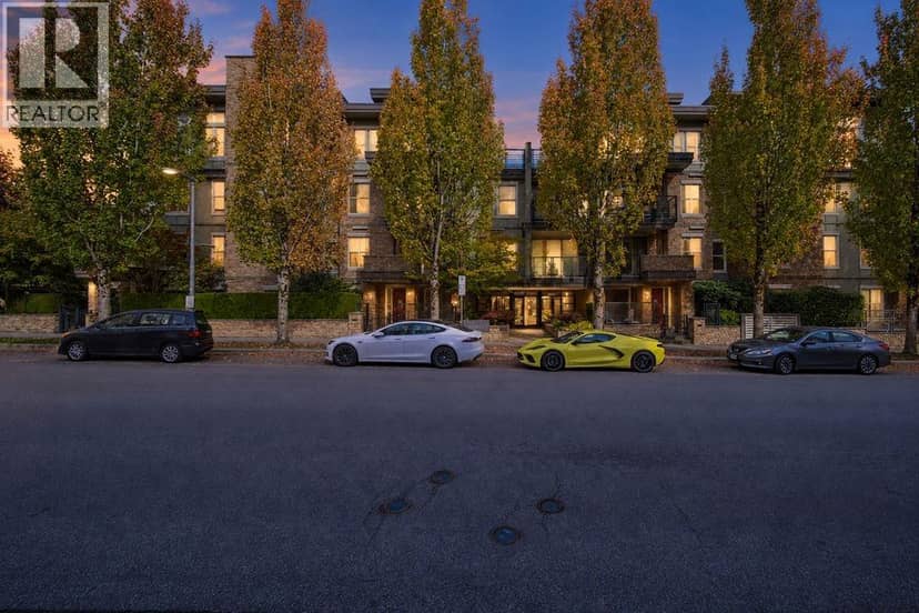 208 3478 WESBROOK MALL, Vancouver