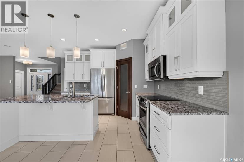 4774 Skinner Crescent — photo 14 of 40