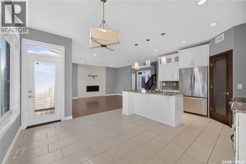 4774 Skinner Crescent — photo 15 of 40