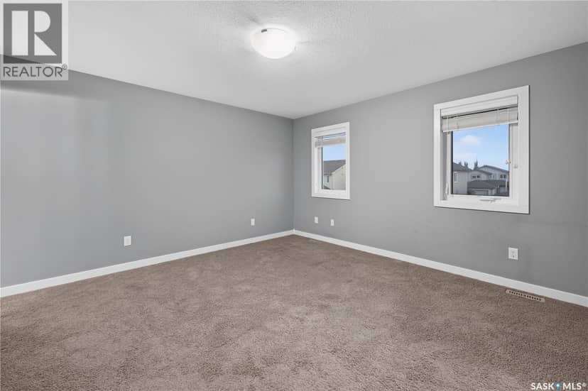 4774 Skinner Crescent — photo 24 of 40