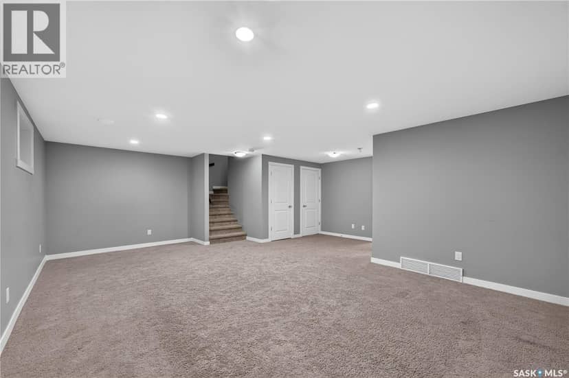 4774 Skinner Crescent — photo 32 of 40
