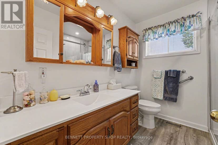 1817 Gilbert Avenue — photo 10 of 18