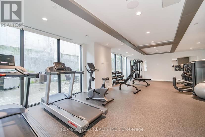 205 - 840 St Clair Avenue W, Toronto, photo 7
